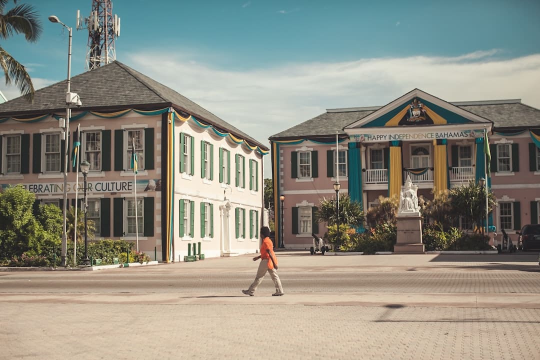 Photo by Marc Fanelli-Isla brown and yellow building