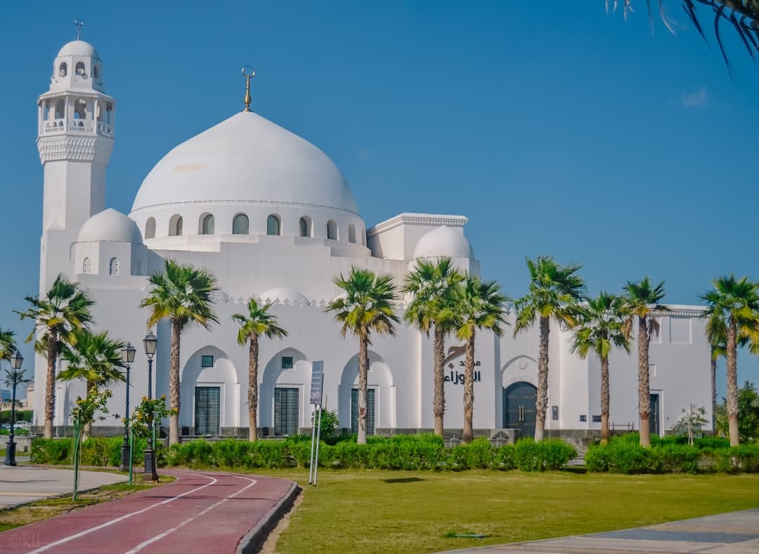 Photo by Akil Imran photography of white mosque during daytime